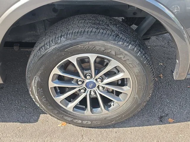 2018 Ford F-150 XLT SPORT photo 8