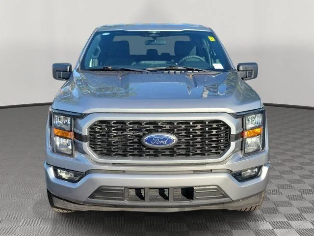 2023 Ford F-150 XL STX photo 2
