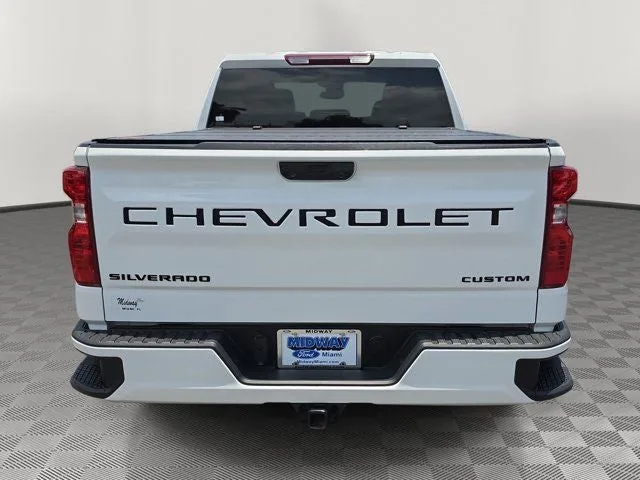 2024 Chevrolet Silverado 1500 Custom photo 5