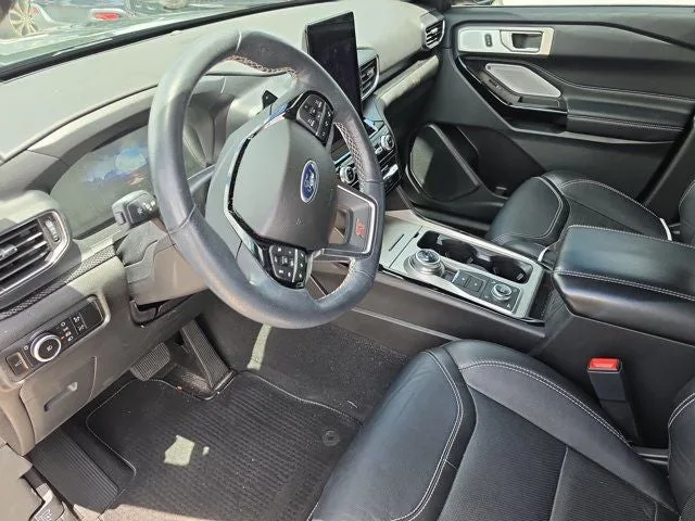 2023 Ford Explorer ST photo 16