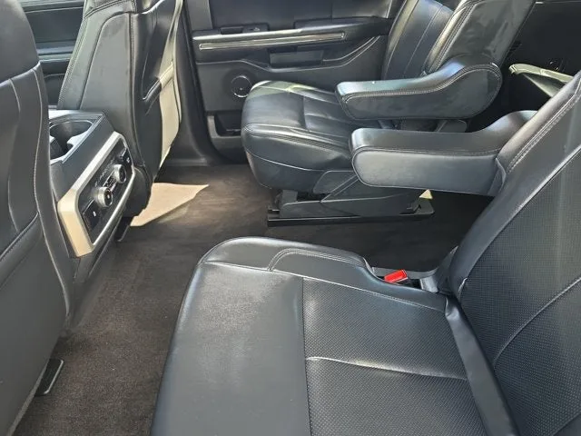 2023 Ford Expedition Max XLT photo 10