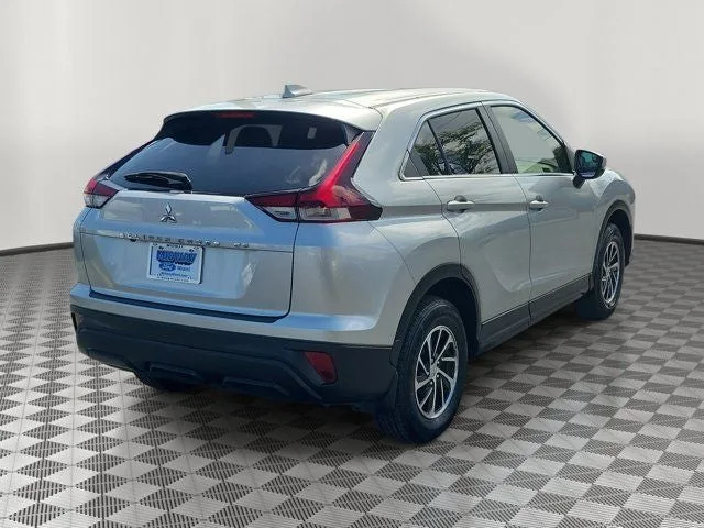 2023 Mitsubishi Eclipse Cross ES photo 6