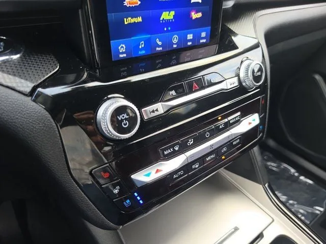 2023 Ford Explorer ST photo 27