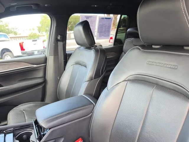 2024 Jeep Grand Cherokee L Overland 4WD photo 23