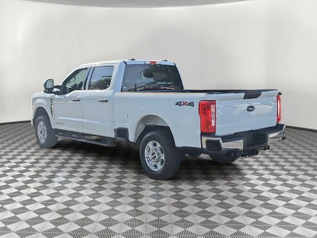 2025 Ford F-250SD XLT photo 4