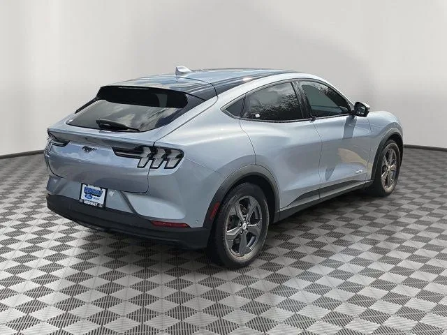 2022 Ford Mustang Mach-E Select photo 6