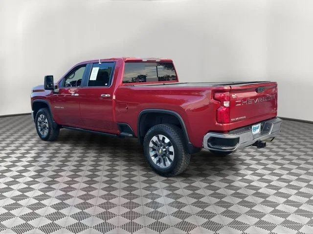 2021 Chevrolet Silverado 2500HD LT photo 4