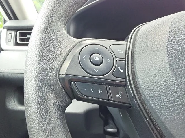 2024 Toyota RAV4 Hybrid LE photo 21