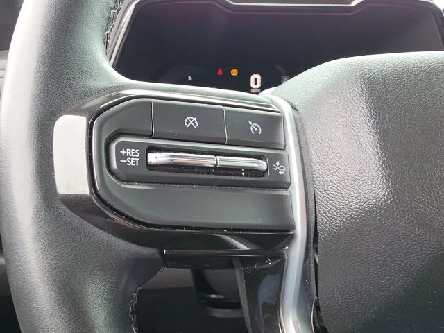 2023 Chevrolet Colorado LT photo 22