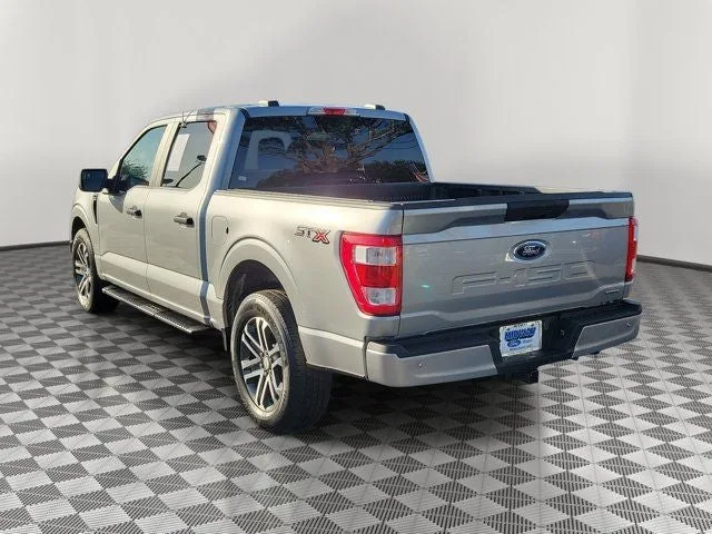 2023 Ford F-150 XL STX photo 4