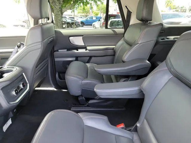 2025 Ford Expedition Max Active photo 14