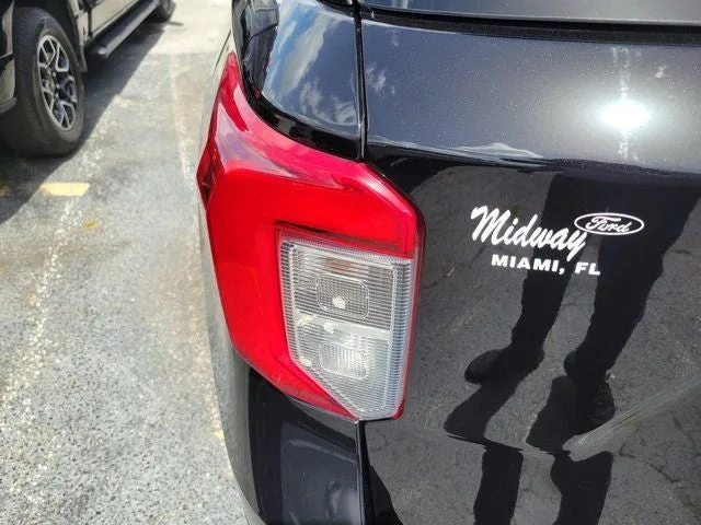 2023 Ford Explorer ST photo 7