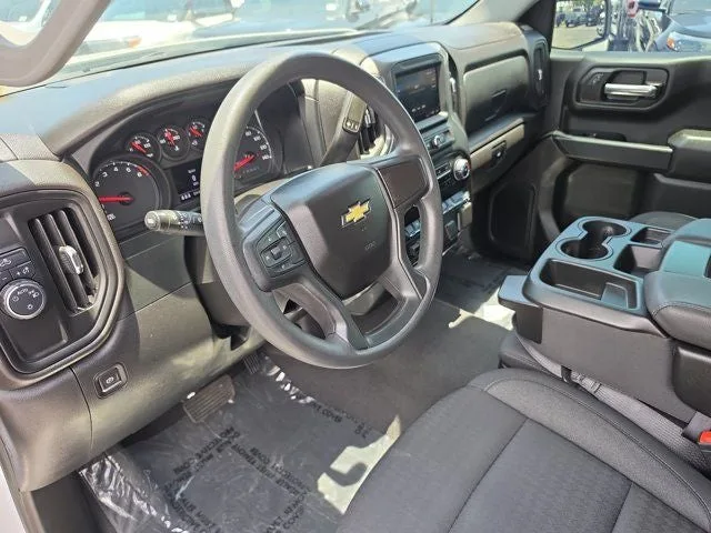 2024 Chevrolet Silverado 1500 Custom photo 16