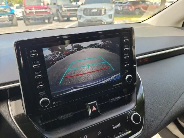 2021 Toyota Corolla LE photo 19