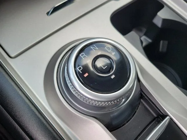 2023 Ford Explorer XLT photo 23