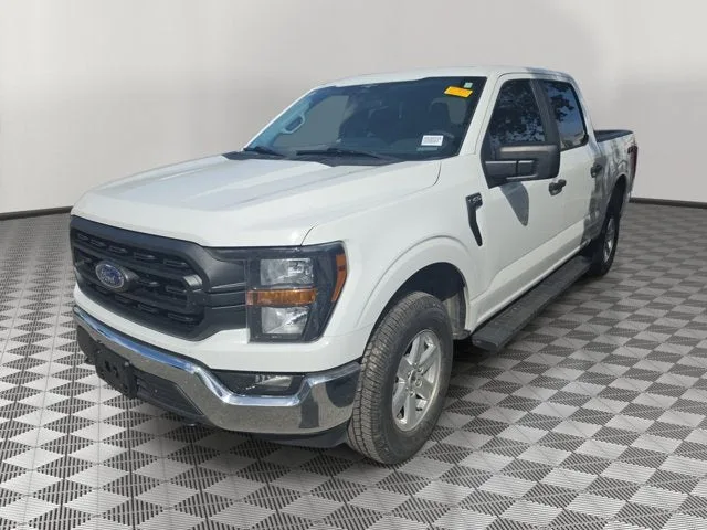 2023 Ford F-150 XL photo 3