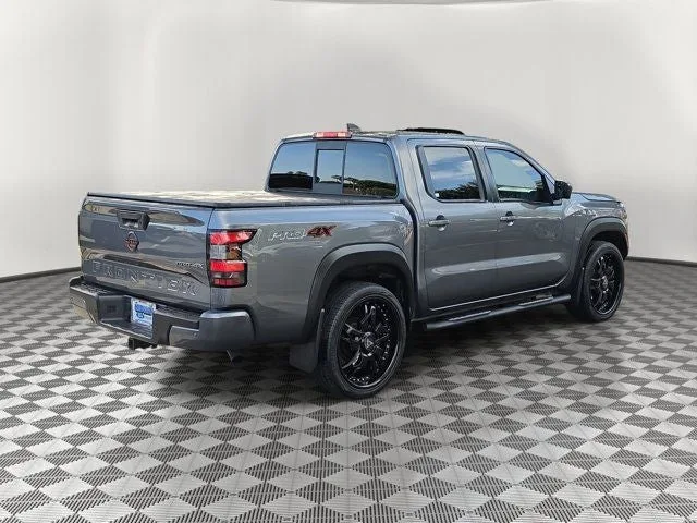 2022 Nissan Frontier PRO-4X photo 6