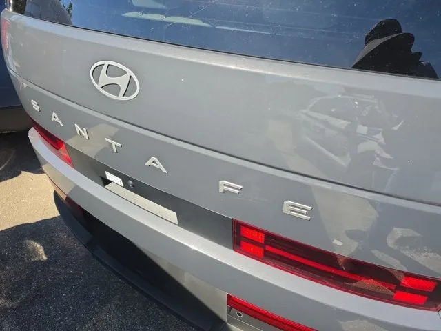 2026 Hyundai Santa Fe SEL photo 6