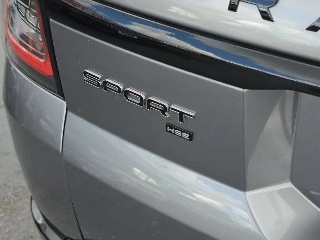 2020 Land Rover Range Rover Sport HSE photo 8