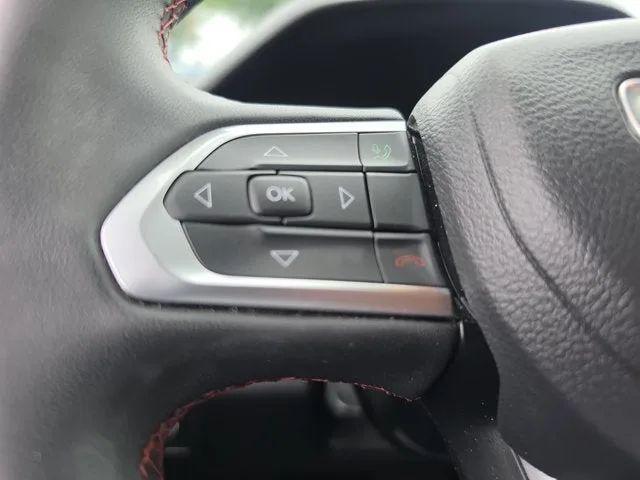 2025 Jeep Compass Trailhawk photo 23