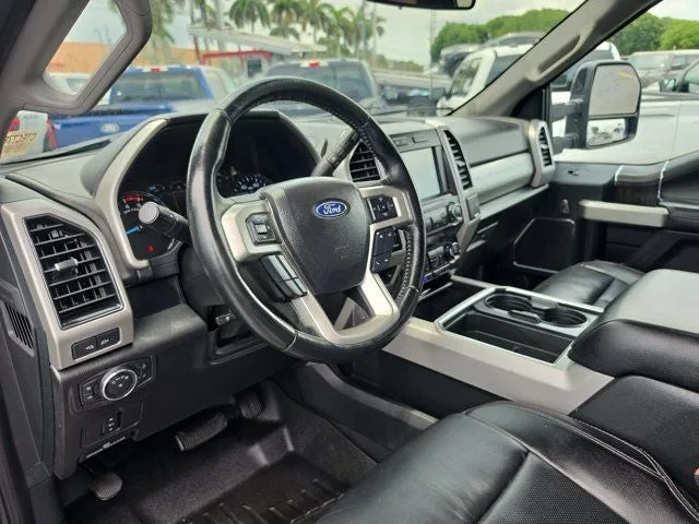 2021 Ford F-250SD Lariat photo 19