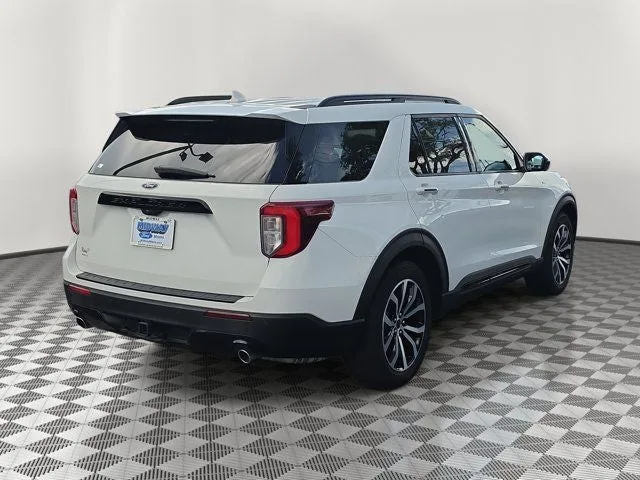 2023 Ford Explorer ST-Line photo 6