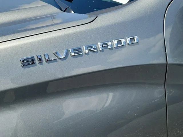 2023 Chevrolet Silverado 1500 RST photo 11