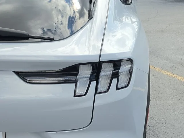 2021 Ford Mustang Mach-E Select photo 7