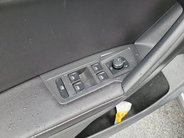 2024 Volkswagen Tiguan 2.0T S photo 20