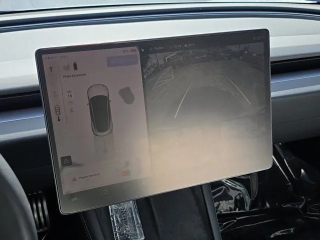 2025 Tesla Model 3 Performance photo 22