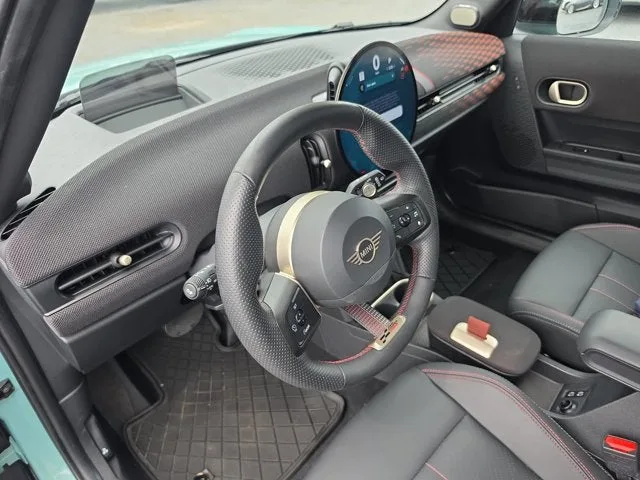 2026 MINI Cooper S Hardtop photo 18