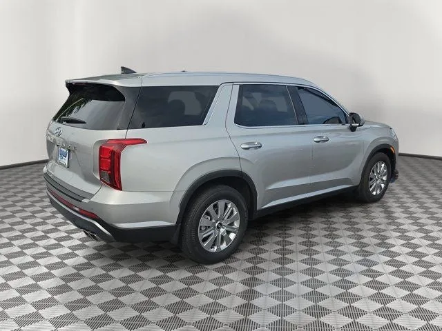 2025 Hyundai Palisade SEL photo 6