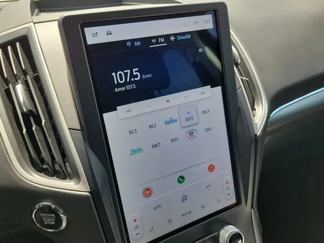 2022 Ford Edge SEL photo 21