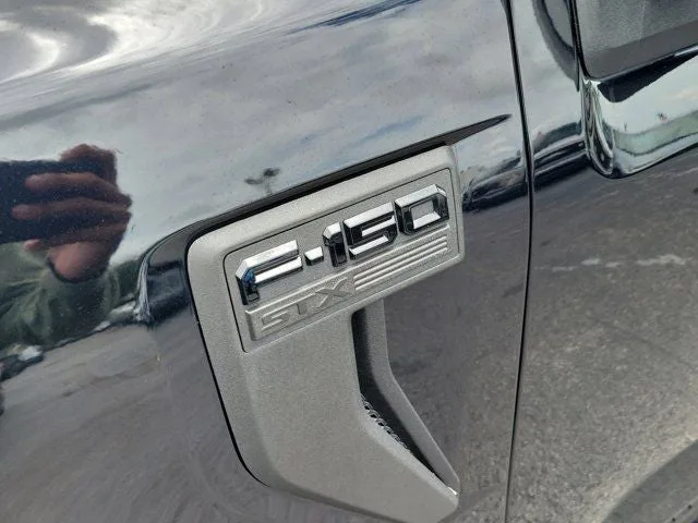 2023 Ford F-150 XL photo 10