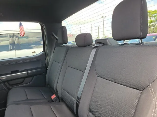 2023 Ford F-150 XLT photo 13