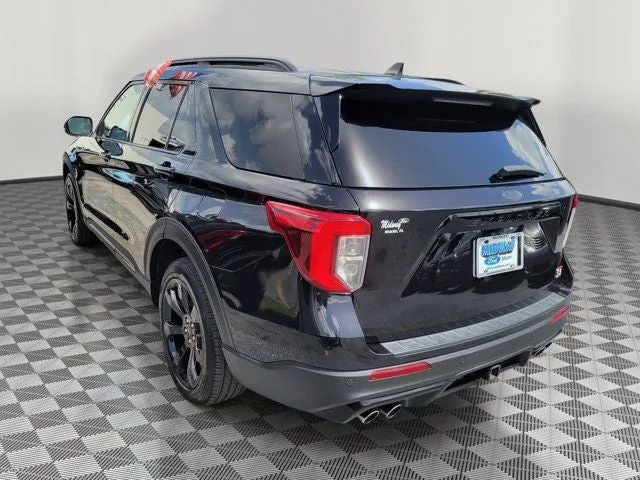 2023 Ford Explorer ST photo 3