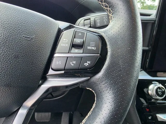 2023 Ford Explorer ST photo 21
