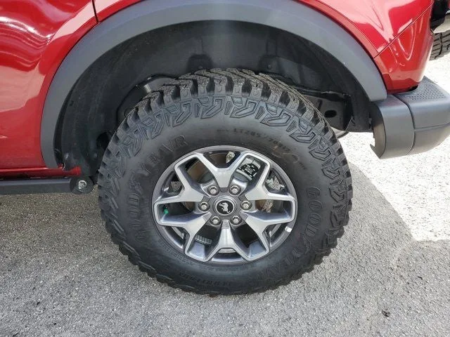 2025 Ford Bronco Badlands photo 7