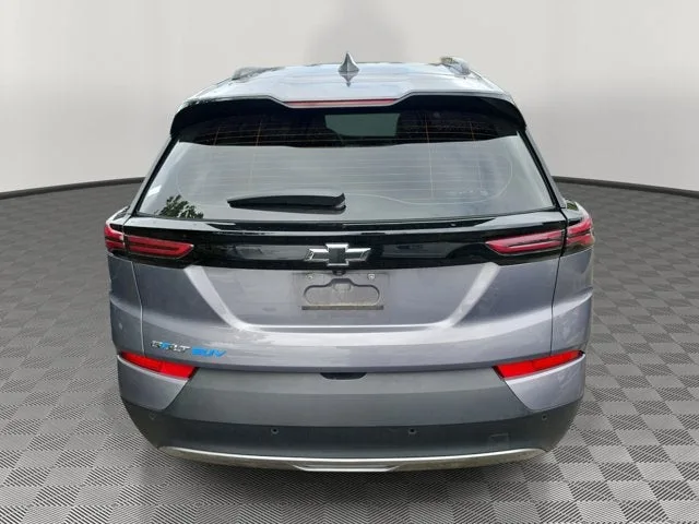 2023 Chevrolet Bolt EUV LT photo 5