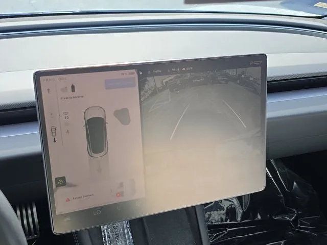 2025 Tesla Model 3 Performance photo 21