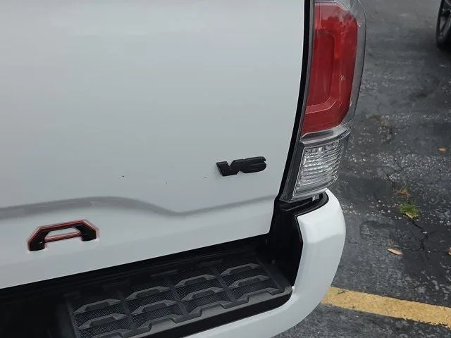 2021 Toyota Tacoma TRD Sport V6 photo 7