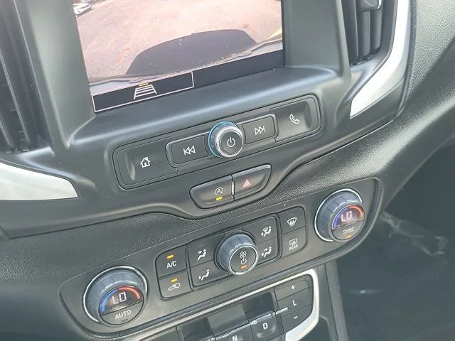 2023 GMC Terrain SLE photo 22