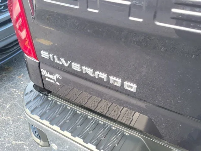 2022 Chevrolet Silverado 1500 LTZ photo 7