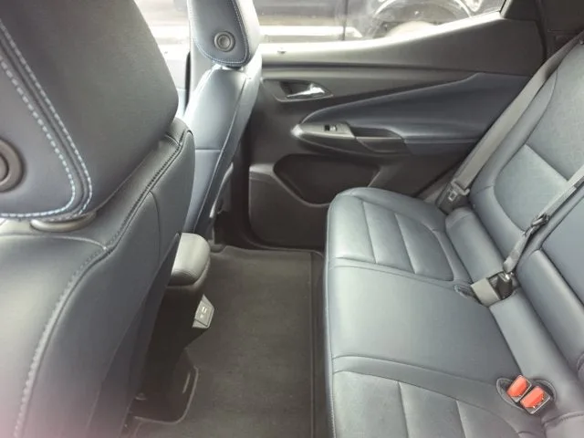 2023 Chevrolet Bolt EUV LT photo 9