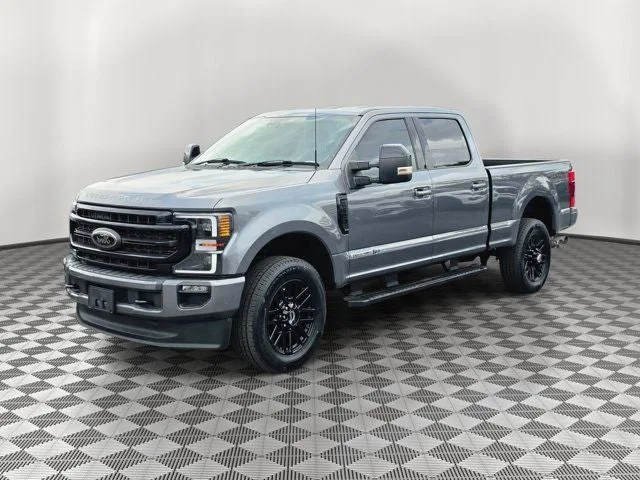 2022 Ford F-250SD Lariat FX4 photo 3