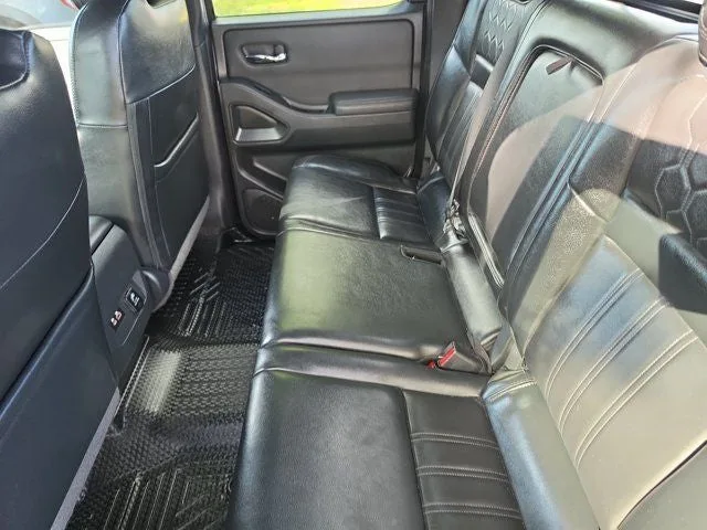 2022 Nissan Frontier PRO-4X photo 14