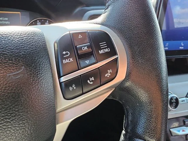 2023 Ford Explorer XLT photo 19