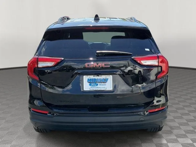 2023 GMC Terrain SLE photo 5