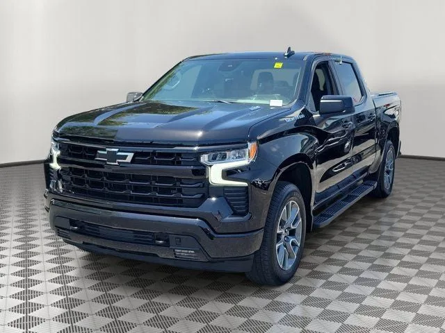 2025 Chevrolet Silverado 1500 RST photo 3