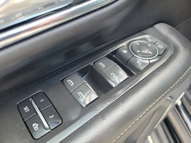 2023 Chevrolet Tahoe Premier photo 15